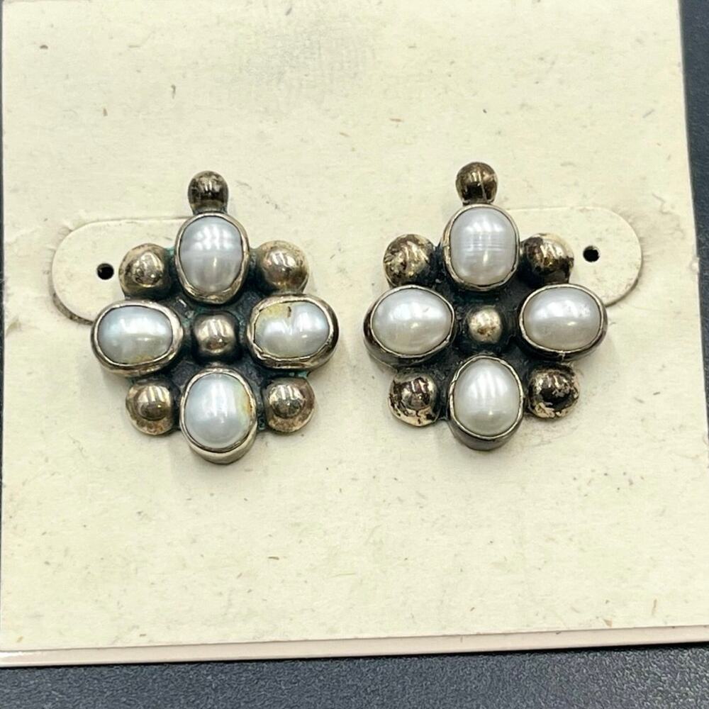 Sterling Silver 5mm Bezel Cultured Grayā Pearls Ball Beads Cluster Stud Earrings